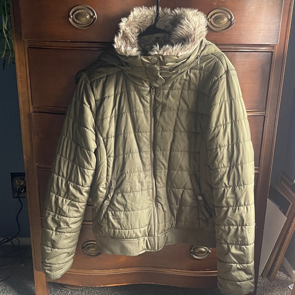 Puffer Jacket with Faux Fur Hood